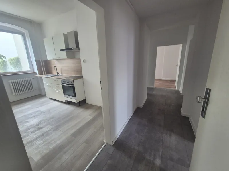 Sonnige 3-Zimmerwohnung mit EBK — photo 1